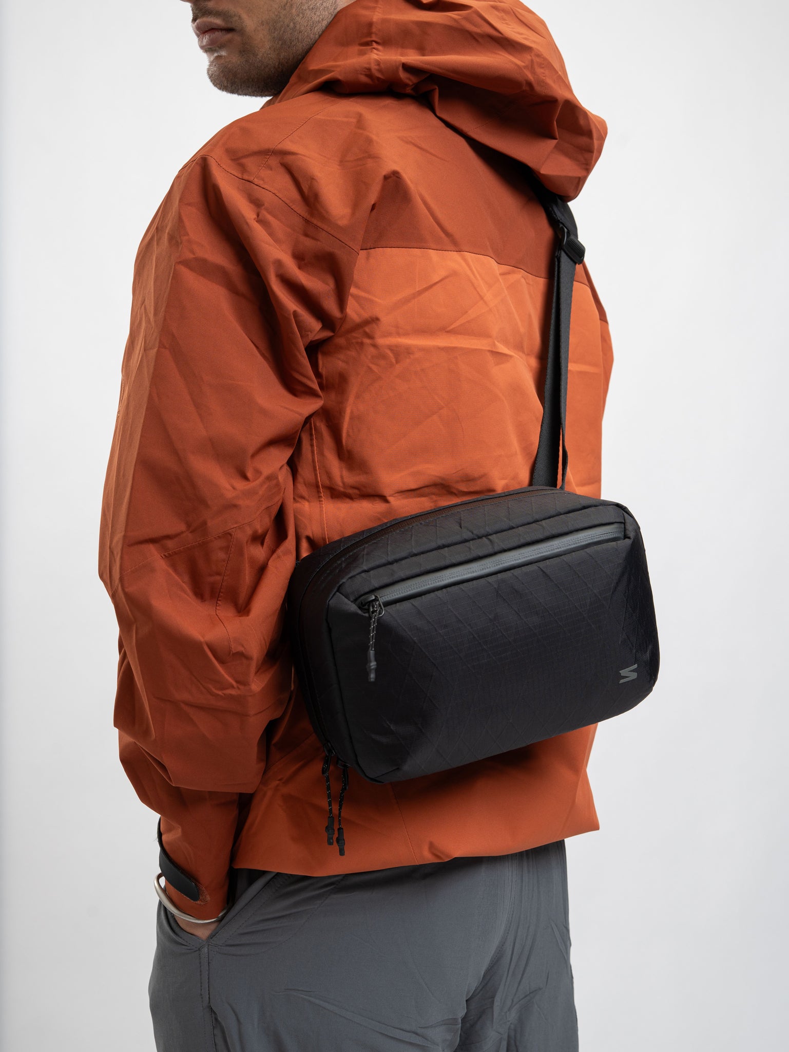 Tech storage pouch for quick edit kits. Packs fast for post-production mobility